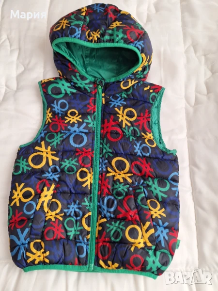 Елек Beneton 4-7 г - 25 лв, снимка 1