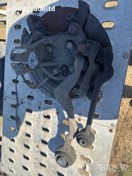 Преден ляв десен шенкел главина носачи дискове БМВ Е90 BMW E90 E91, снимка 1