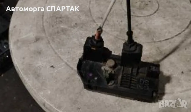 Задна лява брава Opel Zafira A 1.8 16V 125 конски сили 24414134, снимка 1