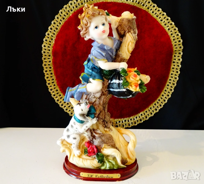 Порцеланова статуетка момче,куче,VH Collection. , снимка 1