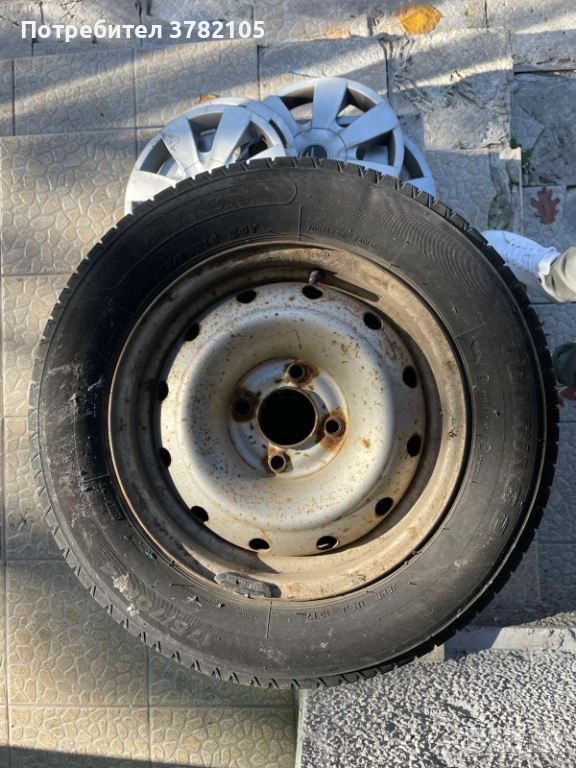 Продавам комплект 4 бр. джанти с летни гуми DAYTON – 175/70/14, снимка 1