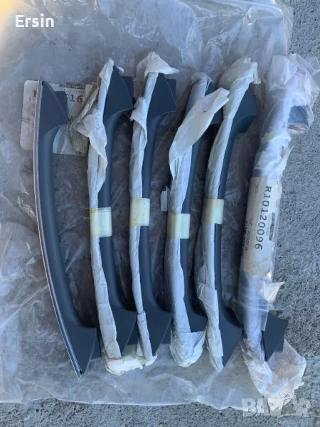 Оригинални дръжки KNAUS TABBERT  вътрешни за входната врата цена за брой 90.00 лева, снимка 1