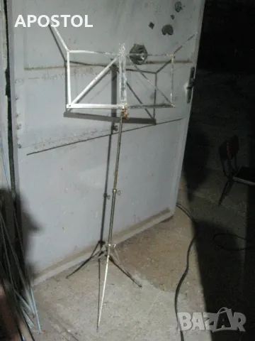 Стойка за ноти- партитури , снимка 2 - Други музикални жанрове - 47550676