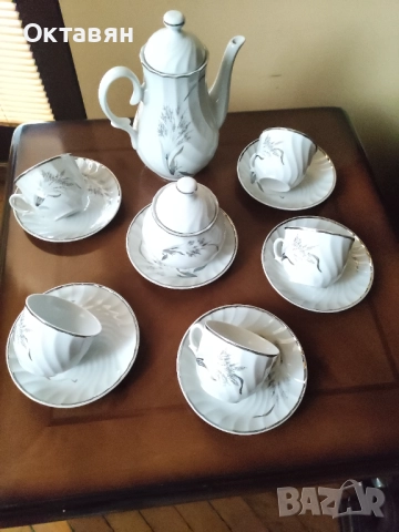 Порцеланов сервиз за чай, снимка 10 - Сервизи - 52970360