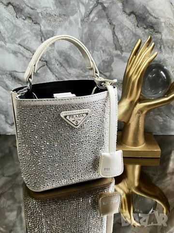 чанти с камъни prada , снимка 8 - Чанти - 50672077