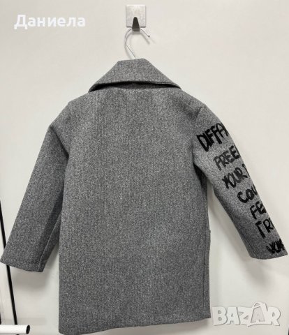 Палто с надписи, снимка 6 - Детски якета и елеци - 42940281