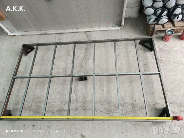 Продавам метална рамка за врата, ограда, легло, параван, парапет, снимка 5 - Входни врати - 53433179