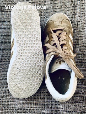 Детски леки маратонки ADIDAS GAZELLE оригинал, снимка 6 - Детски маратонки - 36988268