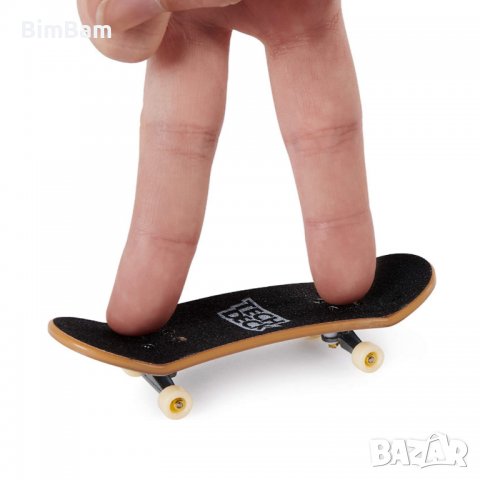Комплект мини скейтборди с аксесоари Tech Deck / Sk8Shop Bonus Pack, снимка 3 - Коли, камиони, мотори, писти - 37663417