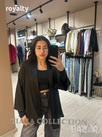 Сатенено Черно Сако , снимка 4 - Сака - 52885010