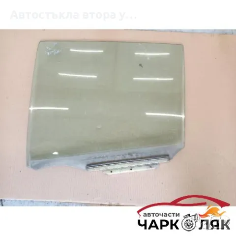 Стъкло задно ляво Тойота Ярис 4врати 2000, снимка 1