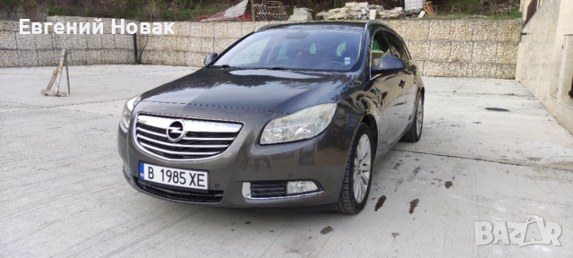 Продавам Опел Инсигния 2011 с автоматична скоростна кутия., снимка 2 - Автомобили и джипове - 53422440