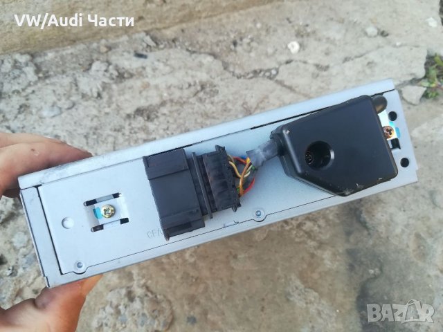 Audi CD Changer Ауди СД чейнджър 8E0035111C, снимка 3 - Аксесоари и консумативи - 38163691