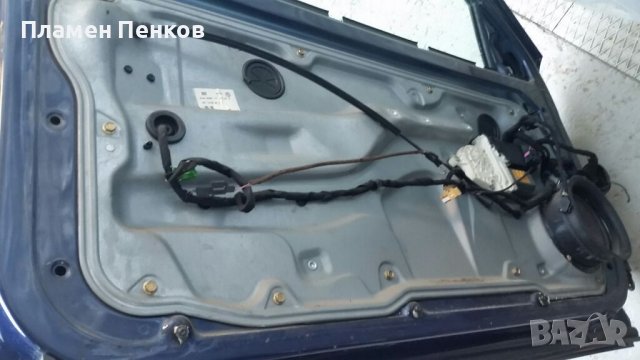 Врата предна дясна от двуврат  Голф 4 1.9 ТДИ 90 кс., снимка 3 - Части - 37387215