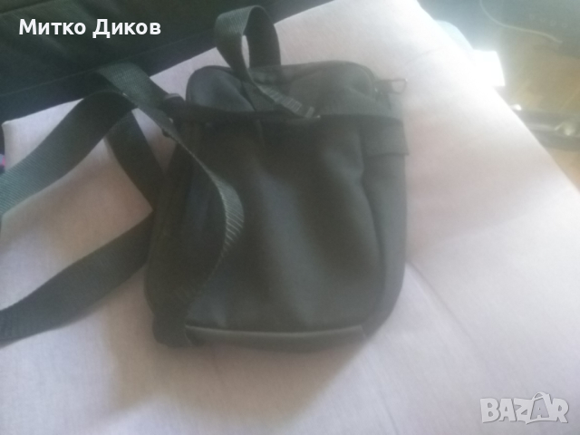Адидас нова чанта за през рамо промазан плат оригинална 20х12см, снимка 4 - Чанти - 44900557