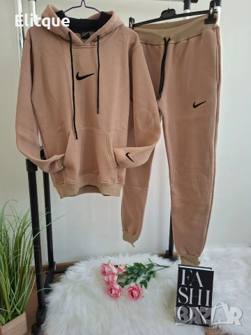 ватирани дамски екипи Nike , снимка 8 - Спортни екипи - 52634111