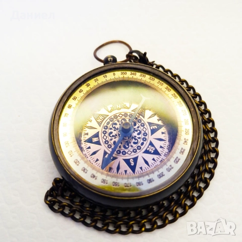 Компас от бронз в дървена кутия., снимка 4 - Морски сувенири - 43051998