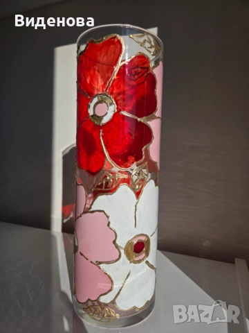 Ръчно рисувана ваза