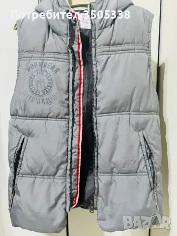 Грейка/елек с качулка за момче на OKAIDI, снимка 2 - Детски якета и елеци - 47973250