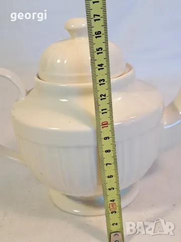 порцеланов чайник Queen's garden   22/4, снимка 3 - Аксесоари за кухня - 49218247