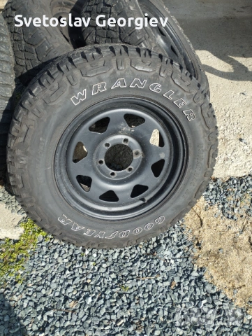 Продавам джанти с гуми 17" за Mitsubishi L200