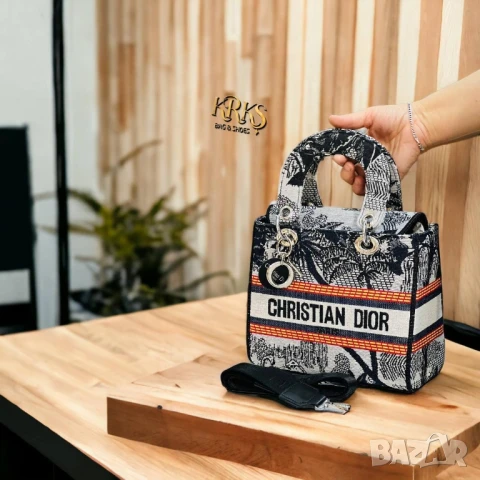 чанти 𝗖𝗛𝗥𝗜𝗦𝗧𝗜𝗔𝗡 𝗗𝗜𝗢𝗥 𝗟𝗔𝗗𝗬 𝐌𝐄𝐃𝐈𝐔𝐌 ➡️𝟮𝟯 𝗖𝗠 ⬆️𝟮𝟬 𝗖𝗠 , снимка 11 - Чанти - 51423803