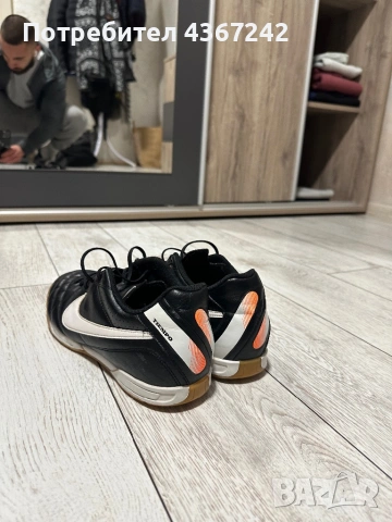 Nike спортни обувки, снимка 3 - Спортни обувки - 53408671