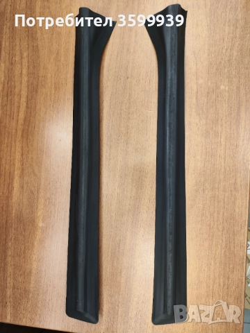 Гумено уплътнение колонка между вратите  Opel Zafira B 