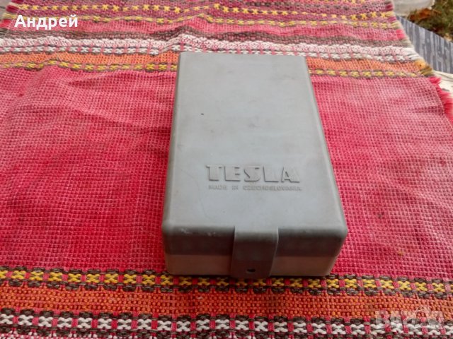 Стар микрофон Tesla AMD 106, снимка 1 - Антикварни и старинни предмети - 27250655