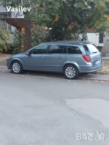 Опел Астра Х, снимка 8 - Автомобили и джипове - 50936029