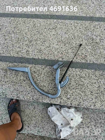 Комплект лява панта на заден капак на Ауди Audi A8 H4 D4 само за 50лв. 4h0827299е 4h0827551b, 50 лв , снимка 3 - Части - 52898857