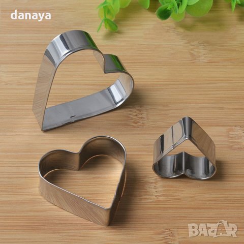 1281 Комплект метални форми за сладки сърца резци за тесто сърце 3 броя