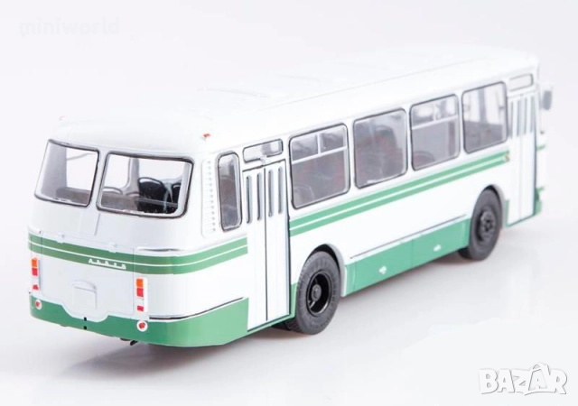 ЛАЗ 695Н градски автобус - мащаб 1:43 на Наши Автобуси моделът е нов в блистер, снимка 3 - Колекции - 52411415