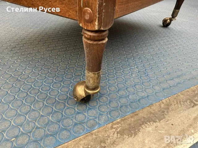 094 помощна масичка с колелца 60 / 40см от масивно дърво (дърворезба) -цена 85 лв  -60 см височина  , снимка 2 - Маси - 48370507