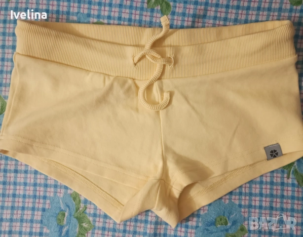 Дамски къси гащи , снимка 4 - Къси панталони и бермуди - 53459891