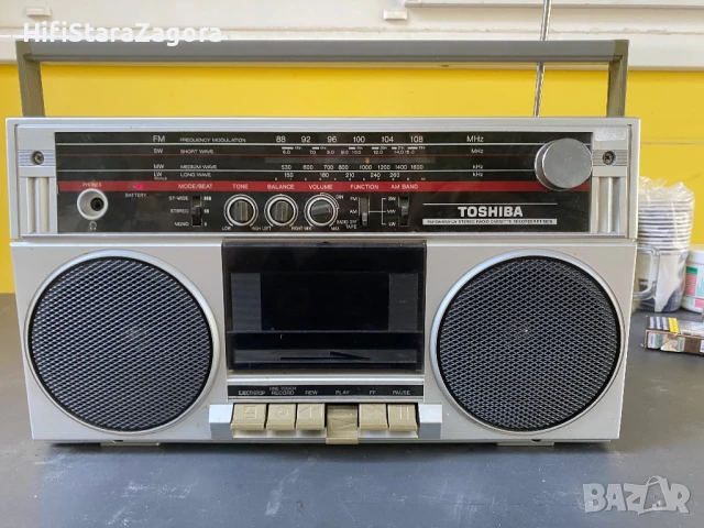 Toshiba RT6015, снимка 10 - Радиокасетофони, транзистори - 51056303