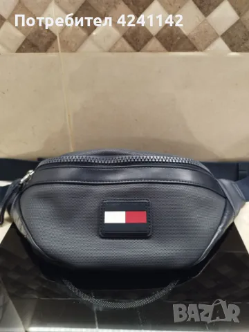 Чанта за през рамо тип бананка/Bumbag Tommy Hilfiger, снимка 1 - Чанти - 47315314