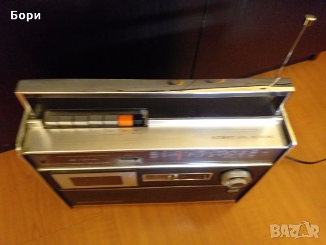 National Panasonic R 560B, снимка 4 - Радиокасетофони, транзистори - 26876784