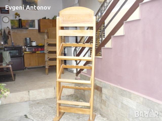 Стелаж за вино