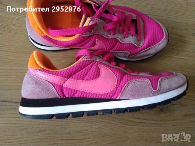 Дамски маратонки Nike air, снимка 4 - Маратонки - 40652823