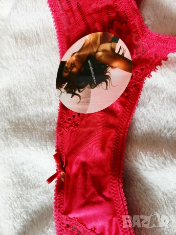 Колан за чорапи Triumph XL нов, снимка 6 - Бельо - 53378205