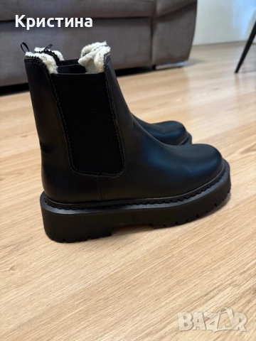 Черни зимни боти, снимка 2 - Дамски боти - 52610731