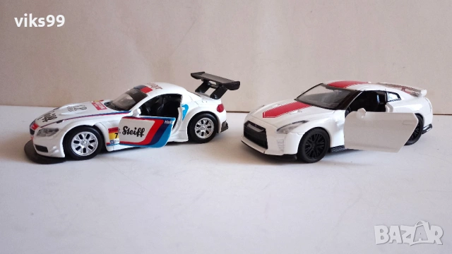 Nissan GT-R (R35) и BMW Z4 GT3 Msz, снимка 2 - Колекции - 53043649