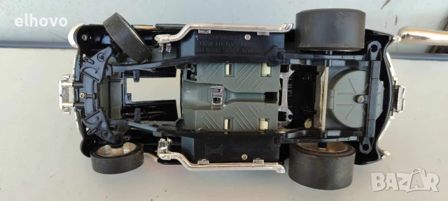 Метална количка Road Legends 1957 Chevrolet Corvette Gasser 1:18, снимка 6 - Колекции - 50559652