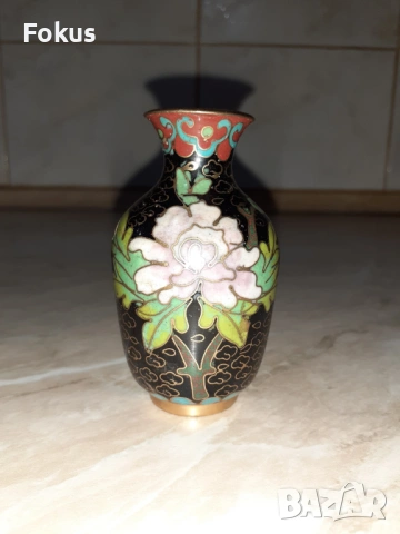 Cloisonne Клоазоне Красива малка ваза бронз клетъчен емайл, снимка 4 - Антикварни и старинни предмети - 53357380