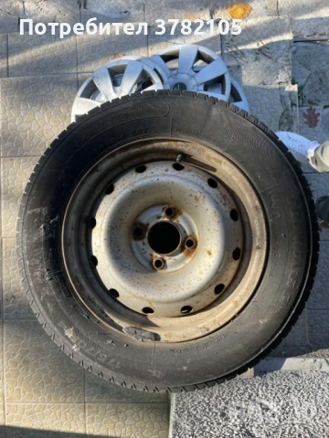 Продавам комплект 4 бр. джанти с летни гуми DAYTON – 175/70/14