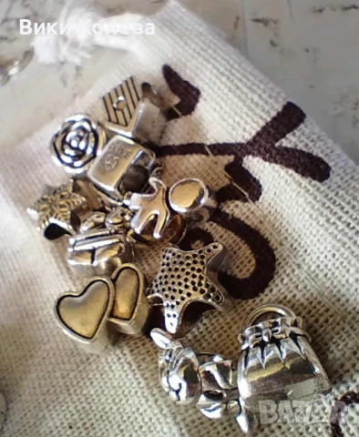 Продавам сребристи мъниста за гривни / бижута