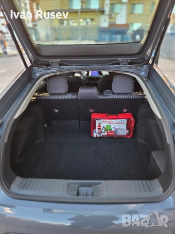 Toyota Prius 2023, снимка 15 - Автомобили и джипове - 52170269