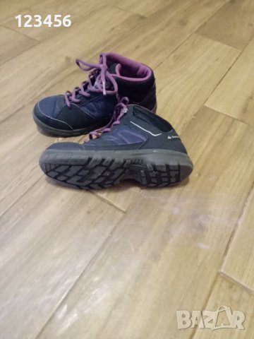 Спортни боти за момиче без забележки 35 номер Декатлон, снимка 4 - Детски боти и ботуши - 38592949