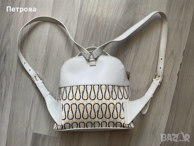 Раница Furla ОРИГИНАЛ, снимка 2 - Раници - 52820790